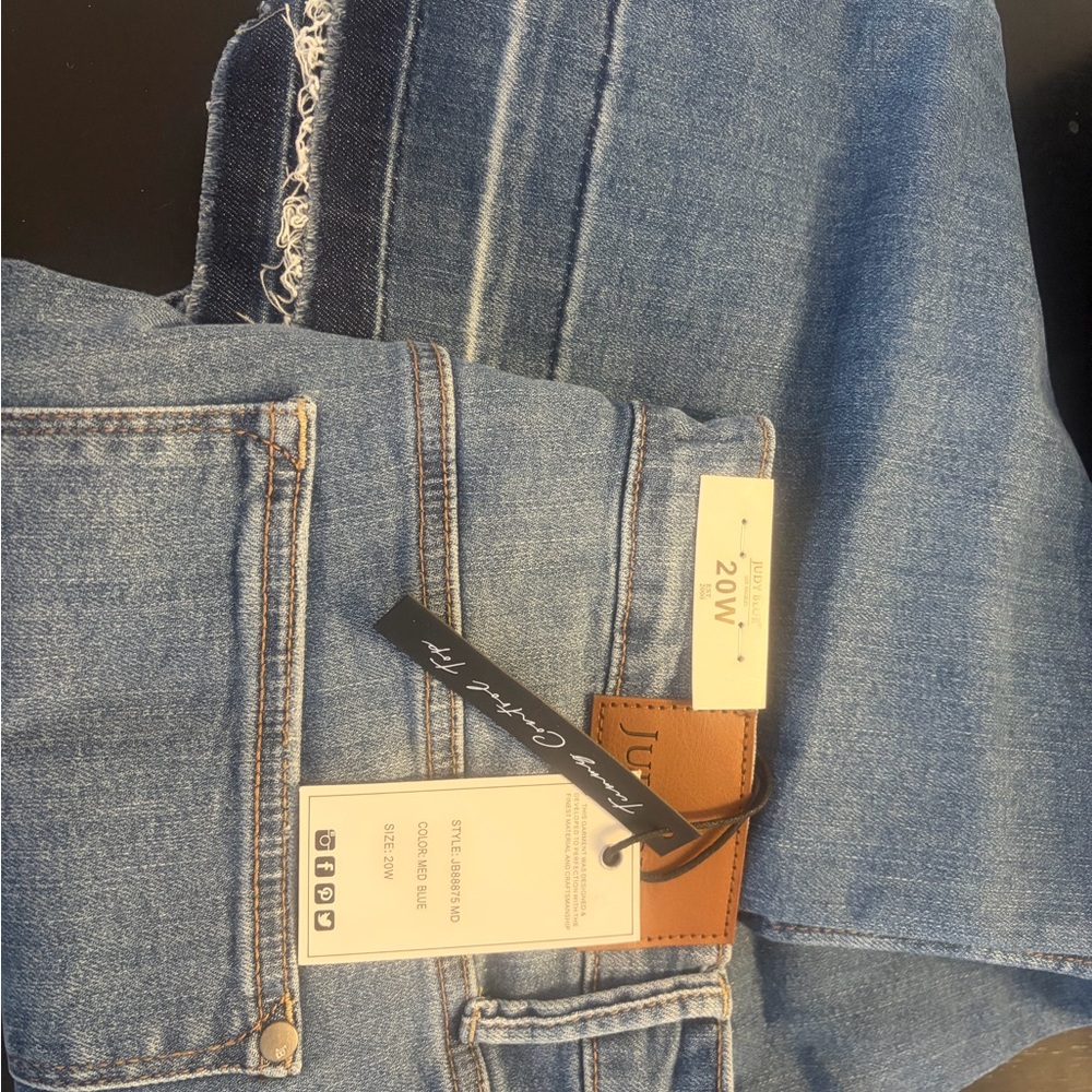 Judy Blue Women's Blue Jeans